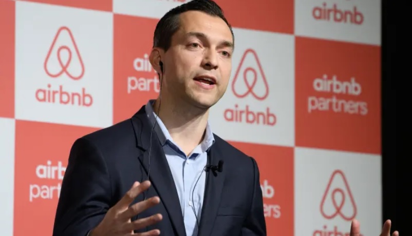 Κατεβάζει... ρολά η Airbnb στην Κίνα 